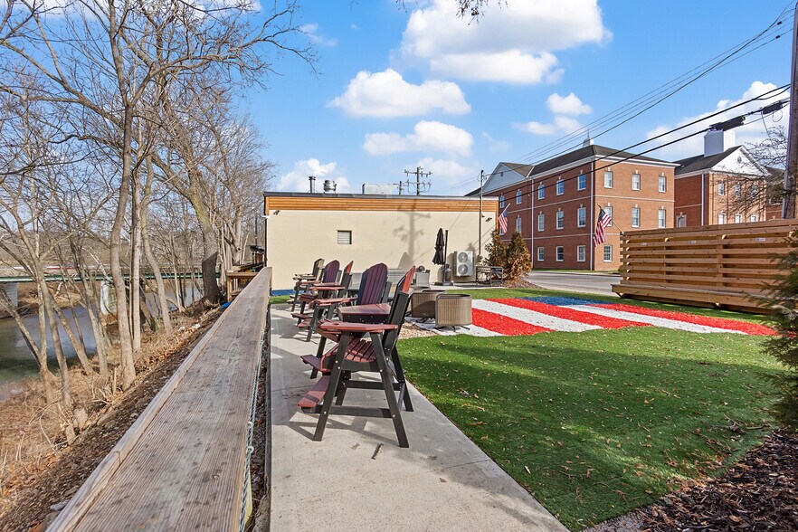 More Photos Of 97 E Main St, Batavia Office For Sale