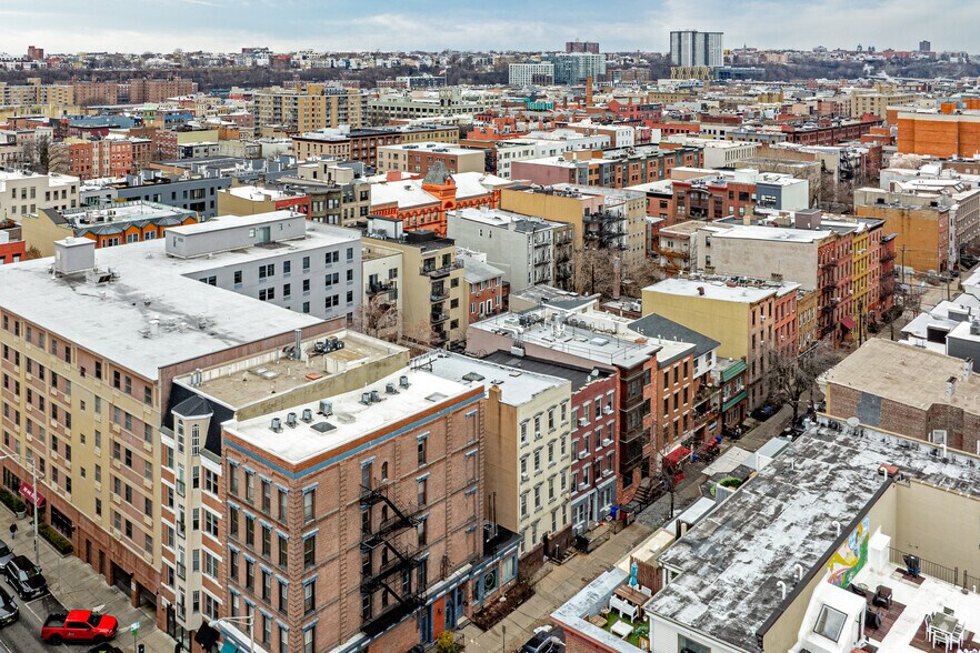 More Photos Of 106 Willow Ave, Hoboken Apartments For Sale