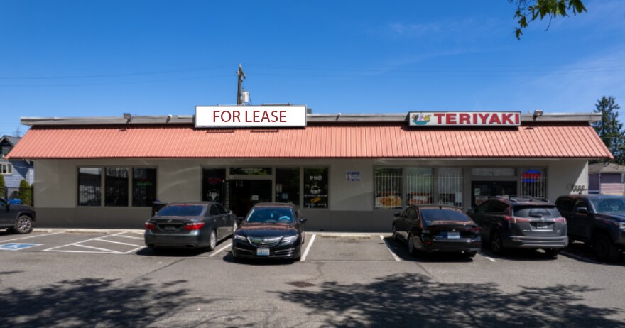 Primary Photo Of 3330 Rainier Ave S, Seattle Convenience Store For Lease