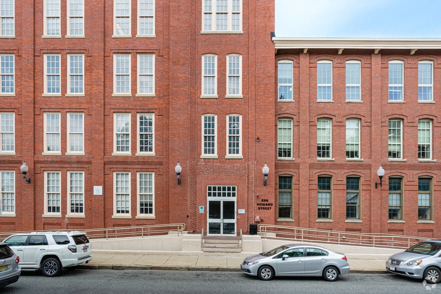 More Photos Of 1 Grant St, Framingham Office For Lease