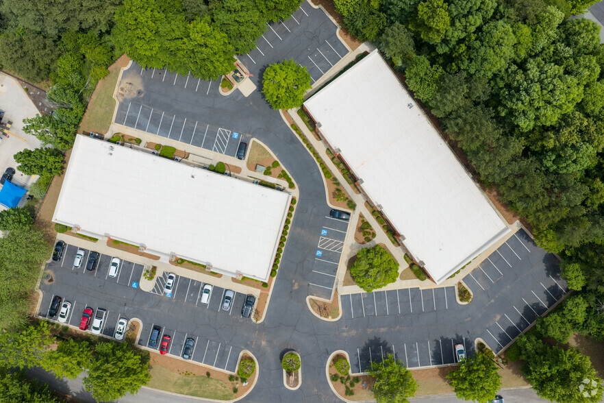 More Photos Of 9000 Peridot Pky, Stockbridge Unknown For Lease