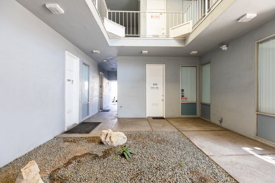More Photos Of 25332 Narbonne Ave, Lomita Medical For Lease