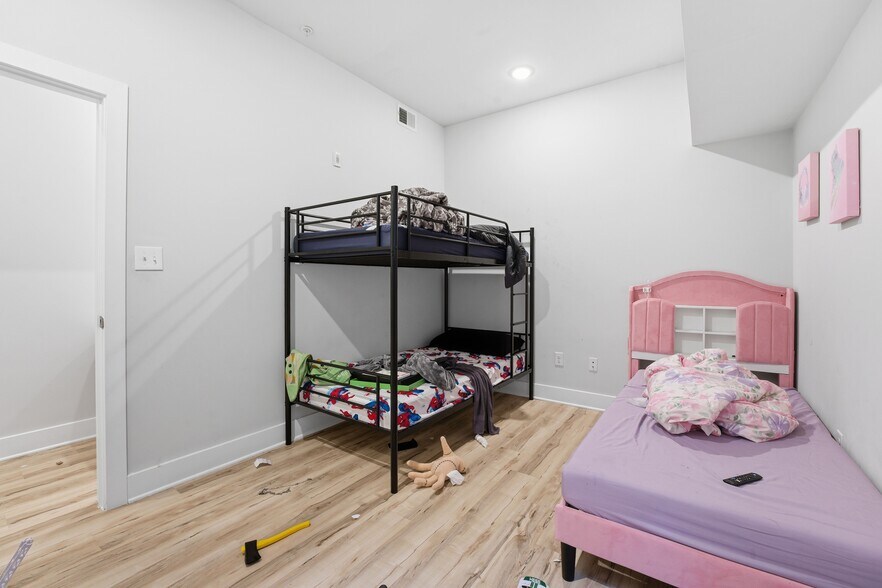 More Photos Of 121-127 W Cumberland St, Philadelphia Apartments For Sale
