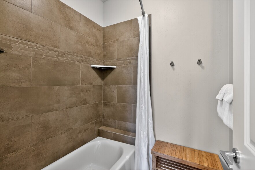 More Photos Of 673 W 470 N, Moab Specialty For Sale