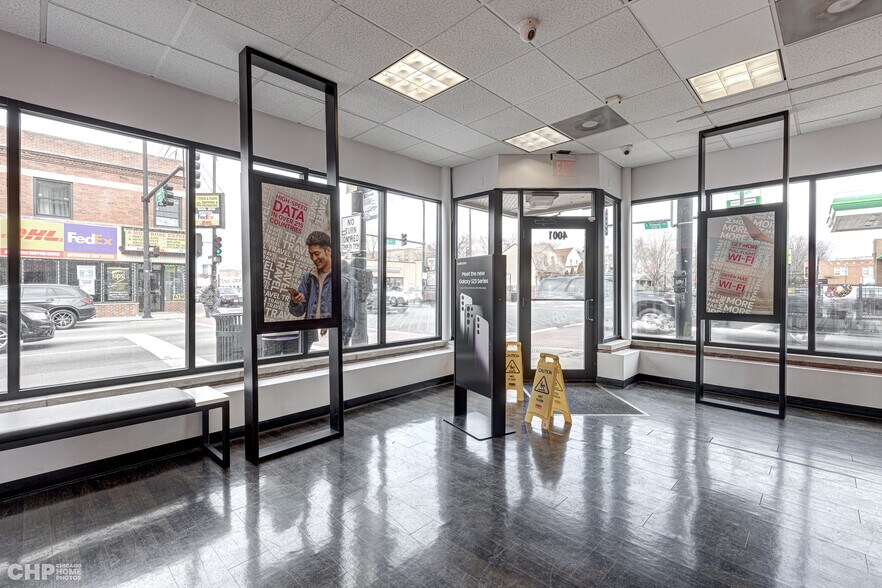 More Photos Of 4001 W Montrose Ave, Chicago Storefront For Lease