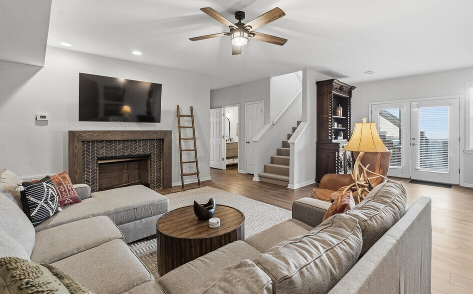 More Photos Of 402 Cliffside dr, Titus Land For Sale