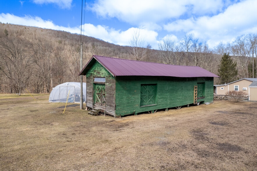 More Photos Of 19 Trestle Rd, Hancock Storefront Retail Office For Sale
