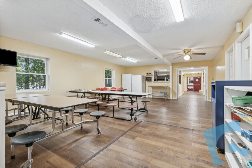 More Photos Of 114 S 14th St, Midlothian Daycare Center For Sale