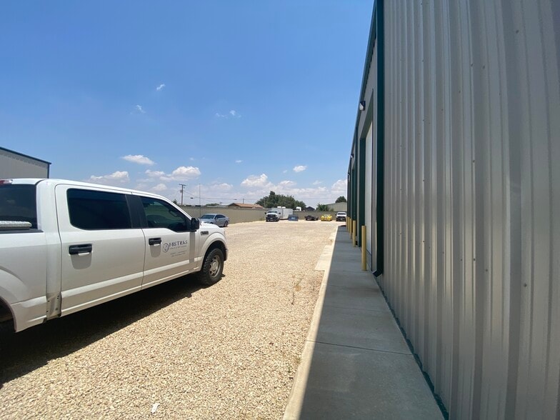 More Photos Of 2444 N FM 1936, Odessa Warehouse For Lease