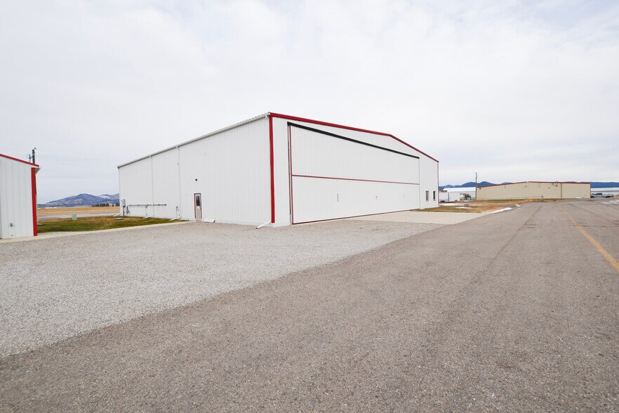 More Photos Of 113 Gulf Stream dr, Lewistown Service For Sale