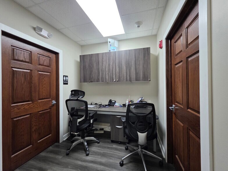 More Photos Of 16604 107th St, Orland Park Healthcare For Sale