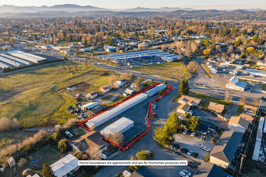 More Photos Of 100 Pardee Ln, Grants Pass Self Storage For Sale