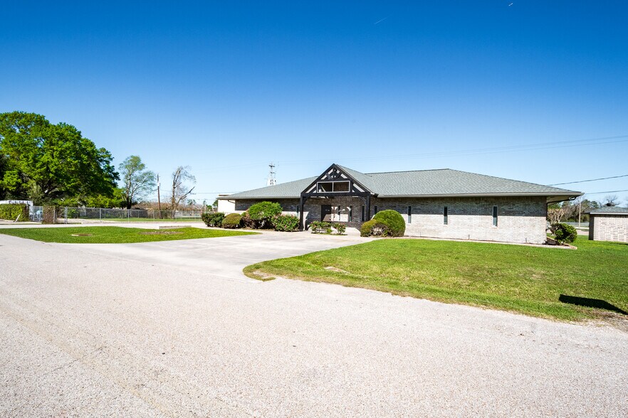 More Photos Of 24707 W Hardy Rd, Spring Office For Sale