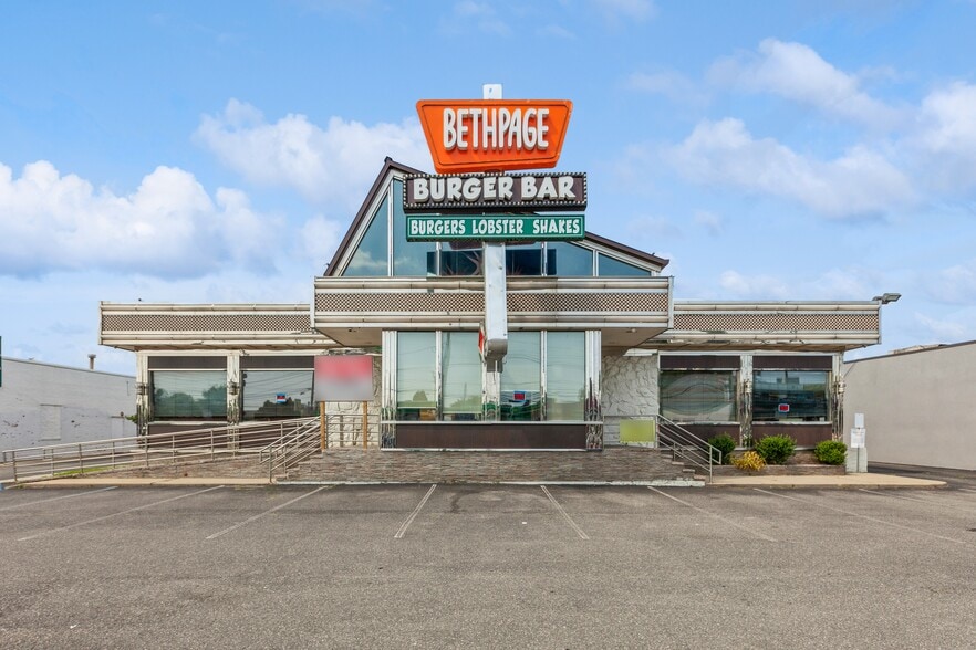 More Photos Of 4011 Hempstead Tpke, Bethpage Restaurant For Sale