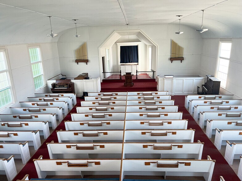 More Photos Of 4 Sawyer st, Phillips Religious Facility For Sale