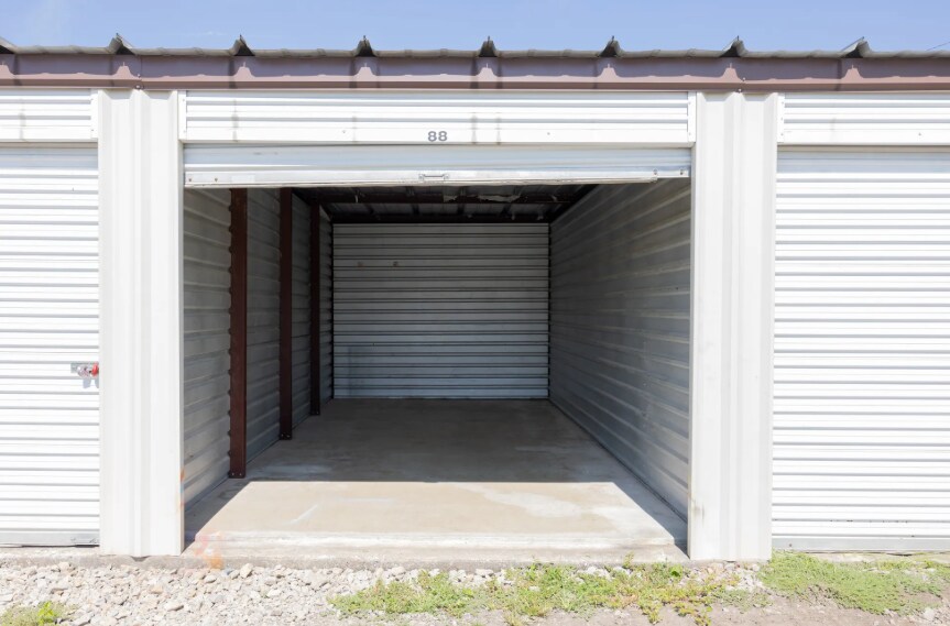 More Photos Of 125 Ryan Ln, Chillicothe Self Storage For Sale