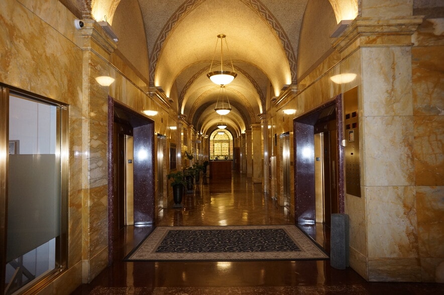 More Photos Of 730 17th St, Denver Office For Sale