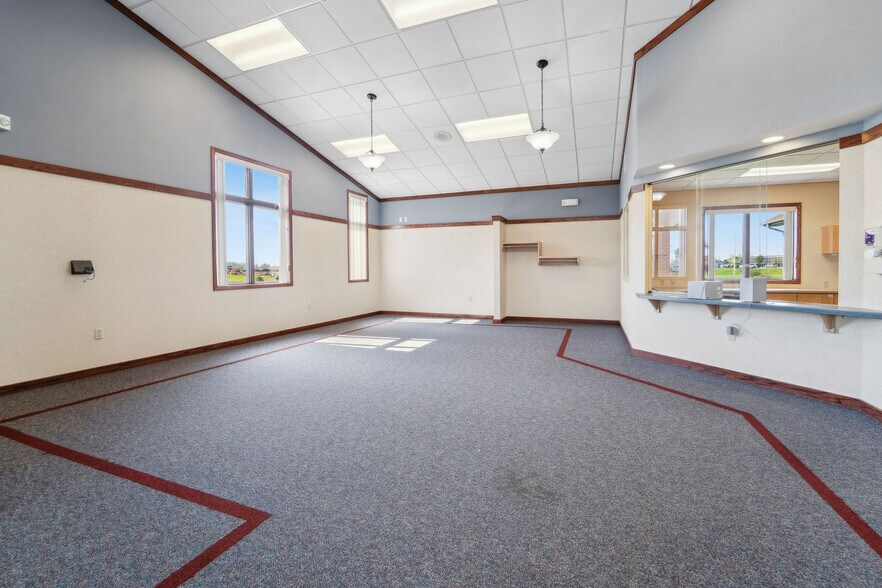 More Photos Of 790 Eastgate Dr, Ripon Medical For Sale