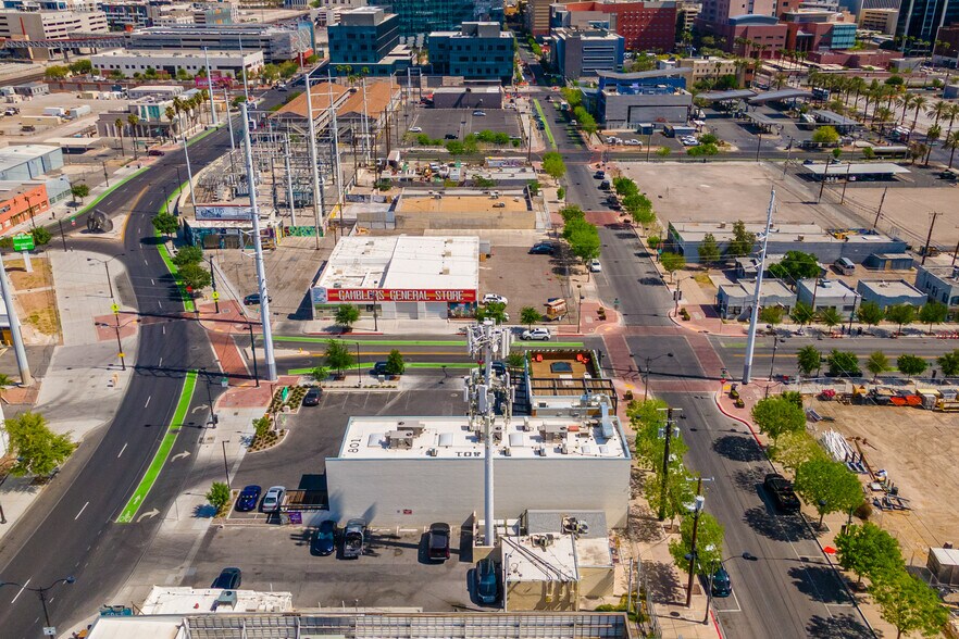 More Photos Of 808 S 1st St, Las Vegas General Retail For Sale