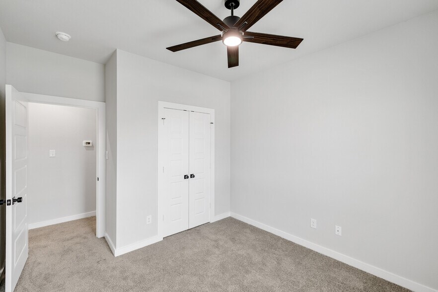 More Photos Of 4059 Clovis St, Midlothian Multifamily For Sale