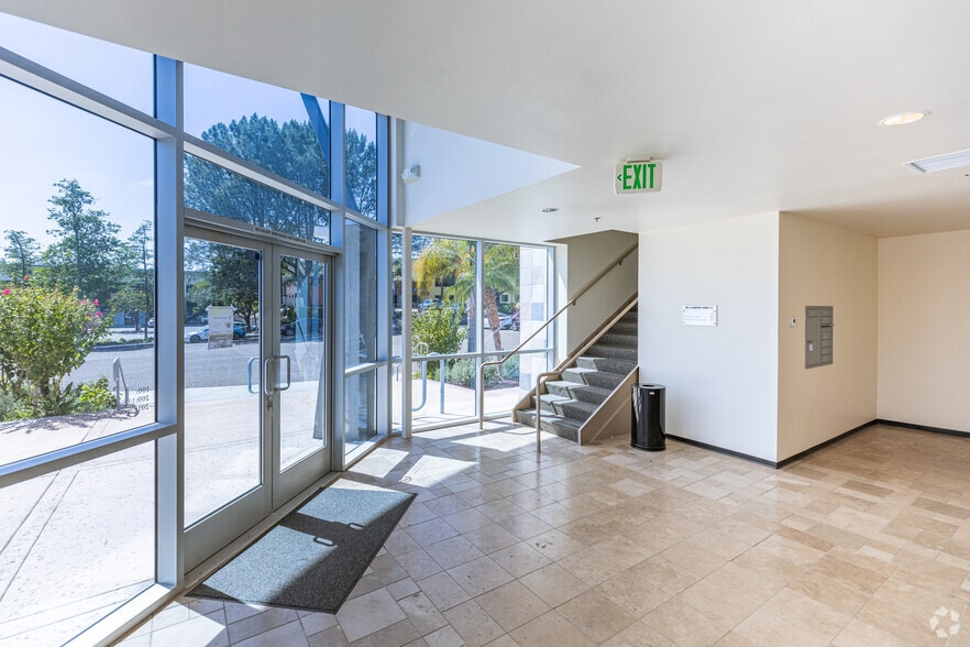 More Photos Of 781 Garden View Ct, Encinitas Medical For Sale