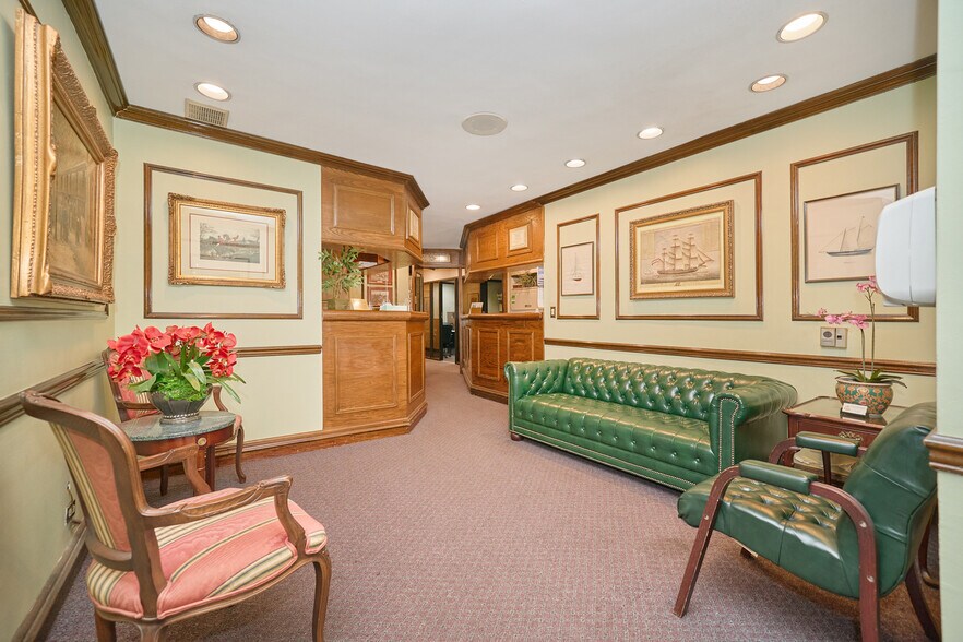 More Photos Of 400-416 E 56th St, New York Apartments For Sale