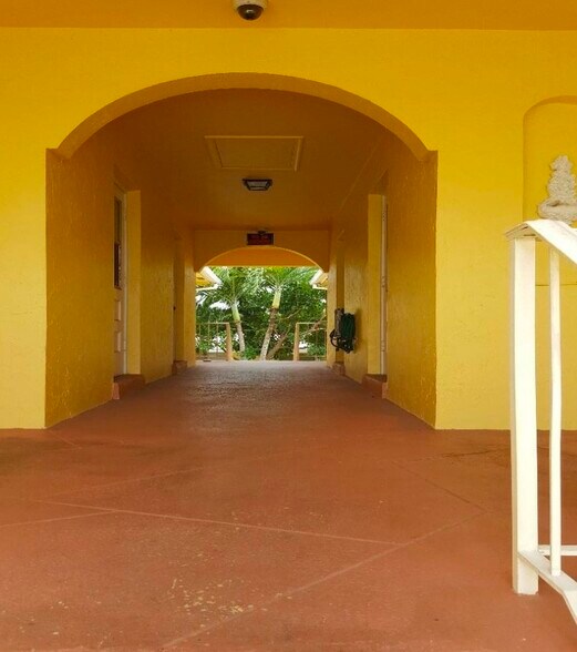 More Photos Of 1420 SE 4th Ave, Pompano Beach Apartments For Sale