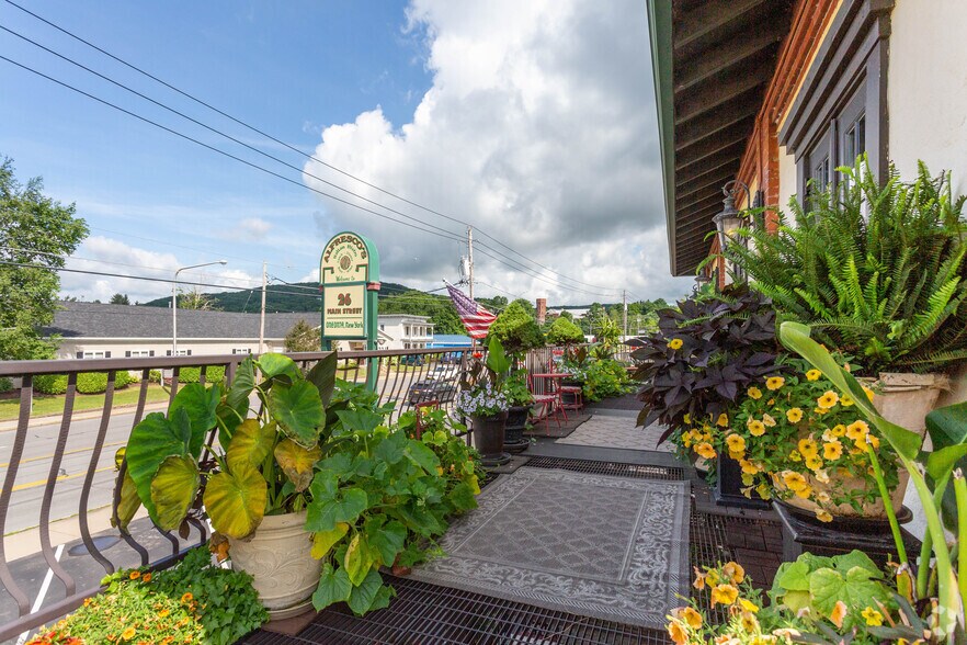 More Photos Of 26 Main St, Oneonta Restaurant For Sale