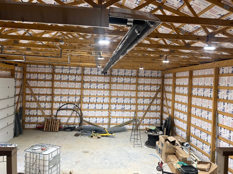 More Photos Of 604 Locust St, Rawlins Warehouse For Sale