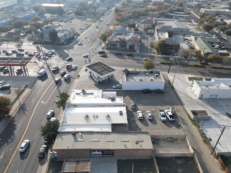 More Photos Of 610 W 7th St, Hanford Storefront For Sale