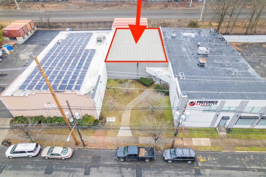More Photos Of 663 Pennsylvania Ave, Elizabeth Warehouse For Lease