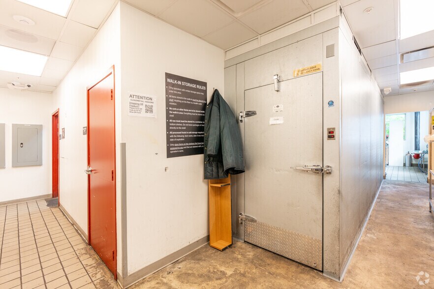 More Photos Of 955 Alton Rd, Miami Beach Restaurant For Lease