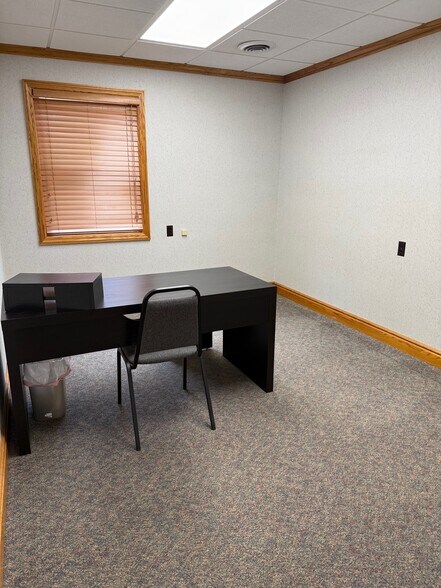 More Photos Of 85 1st St, Leechburg Restaurant For Sale