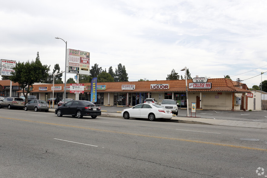 Primary Photo Of 8640-8656 Lindley Ave, Northridge Storefront For Lease