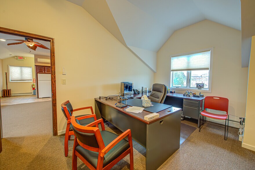 More Photos Of 9 Degnon Blvd, Bay Shore Office For Sale