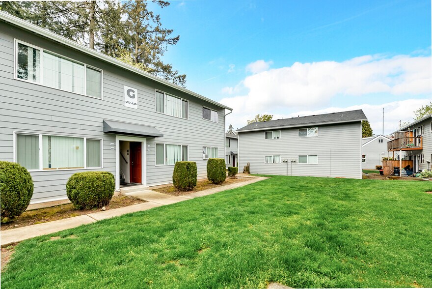 More Photos Of 16300-16400 E Burnside St, Gresham Apartments For Sale