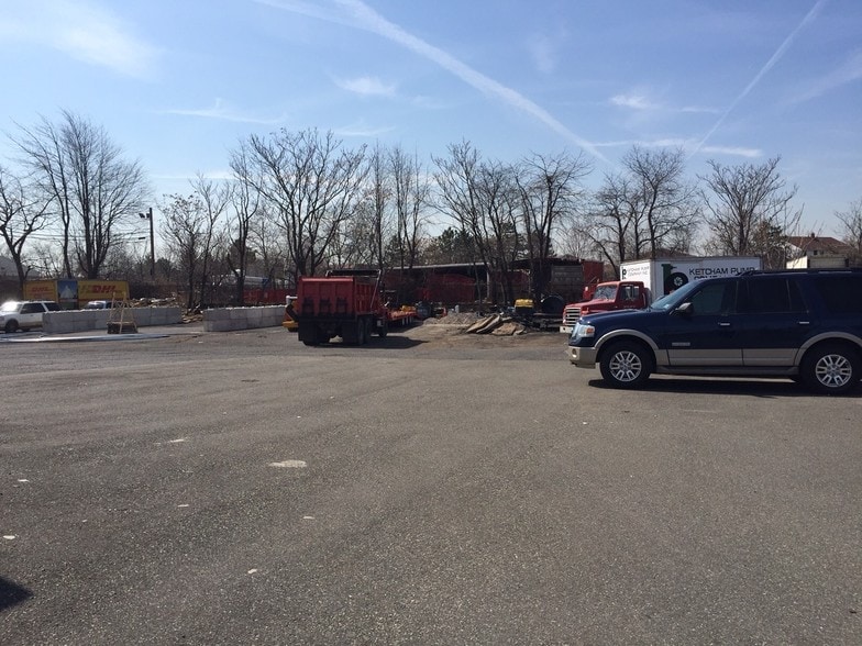 More Photos Of 53 Clifton Blvd, Clifton Truck Terminal For Sale