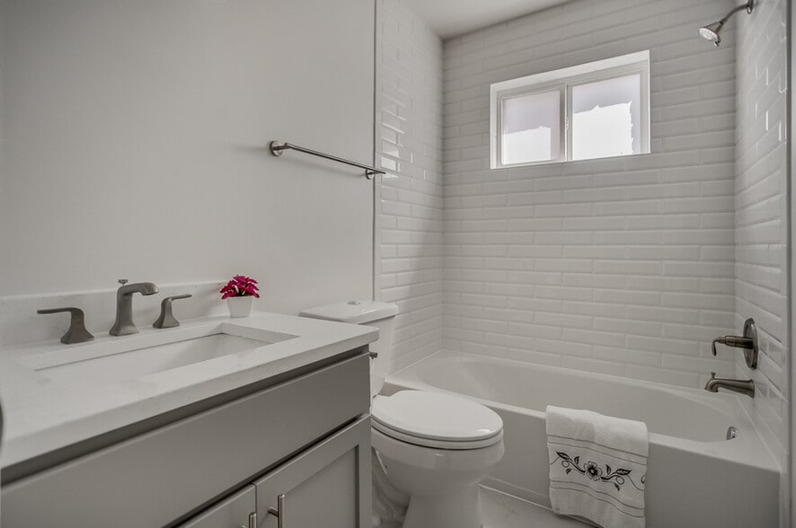 More Photos Of 5005 San Jacinto St, Dallas Apartments For Sale