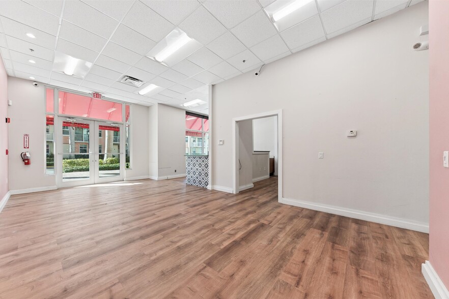 More Photos Of 826 N Dixie Hwy, Lantana Apartments For Sale