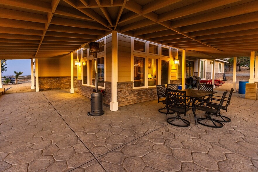 More Photos Of 35655 52nd St E, Palmdale Manufacturing For Sale