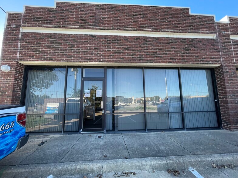 More Photos Of 8600-8602 State Highway 66, Rowlett Unknown For Sale