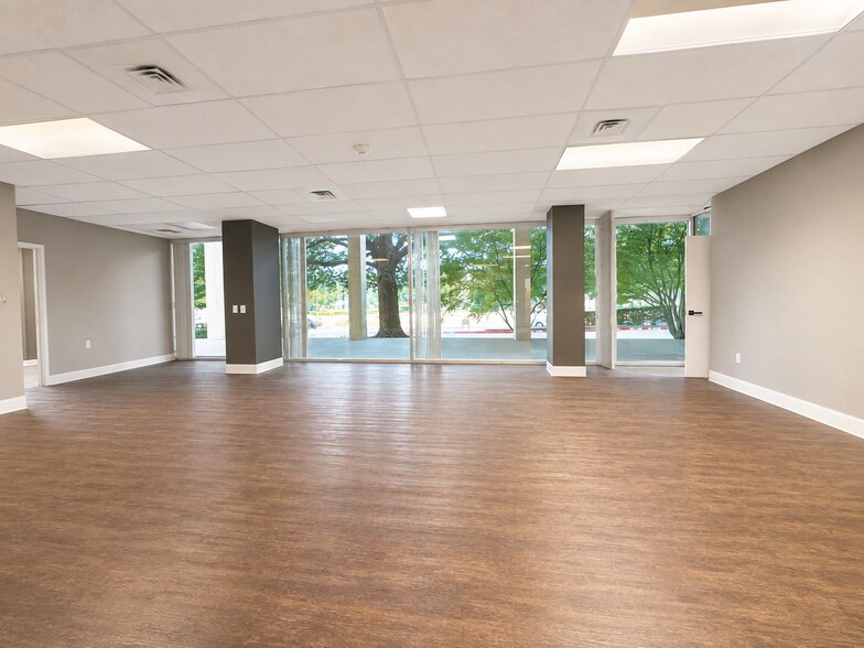 More Photos Of 6211 W Northwest Hwy, Dallas Apartments For Sale