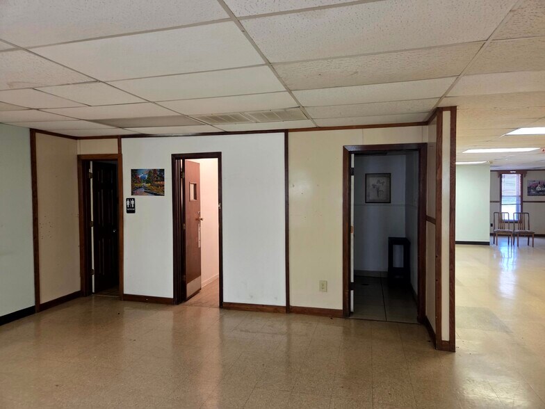 More Photos Of 2222 Belt Line Rd, Garland Religious Facility For Sale