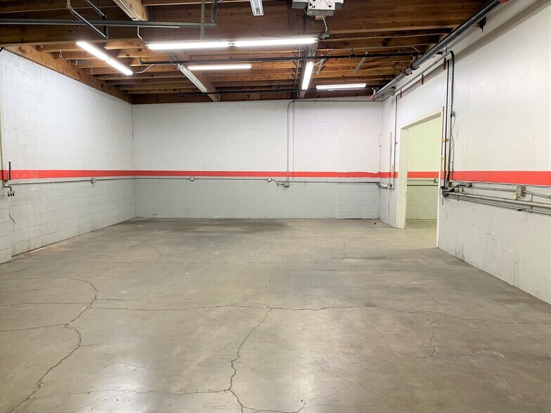 More Photos Of 1760 Industrial Way, Napa Warehouse For Lease