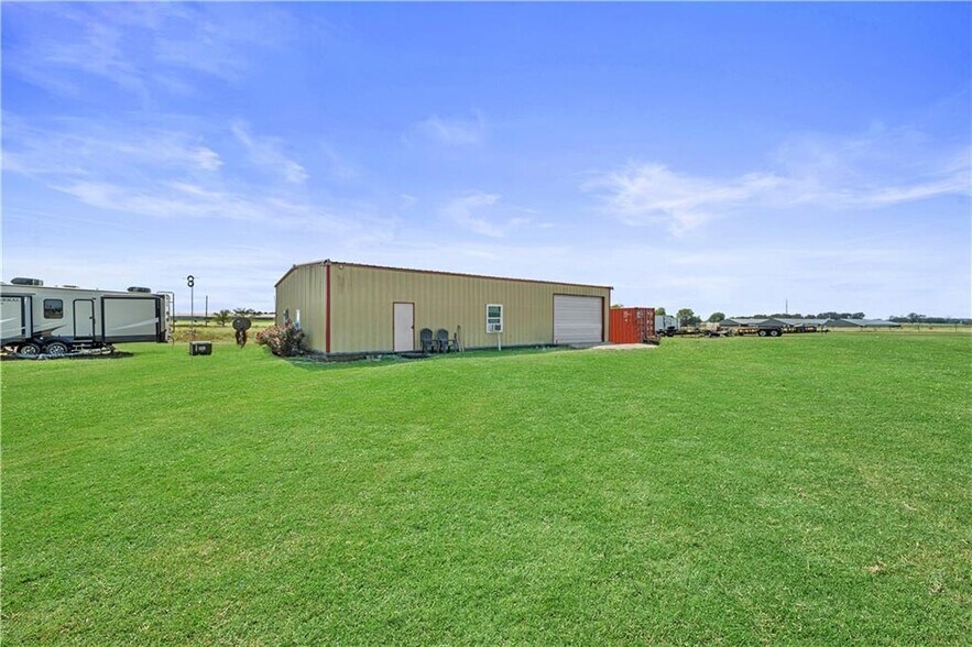 More Photos Of 19731 Nokes Farm Rd, Siloam Springs Trailer Camper Park For Sale