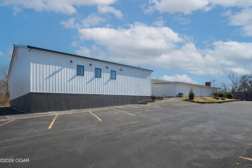 More Photos Of 5734 S Main St, Joplin Lodge Meeting Hall For Lease