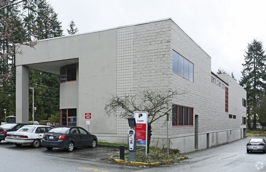 More Photos Of 1120 Westwood St, Coquitlam Office For Sale