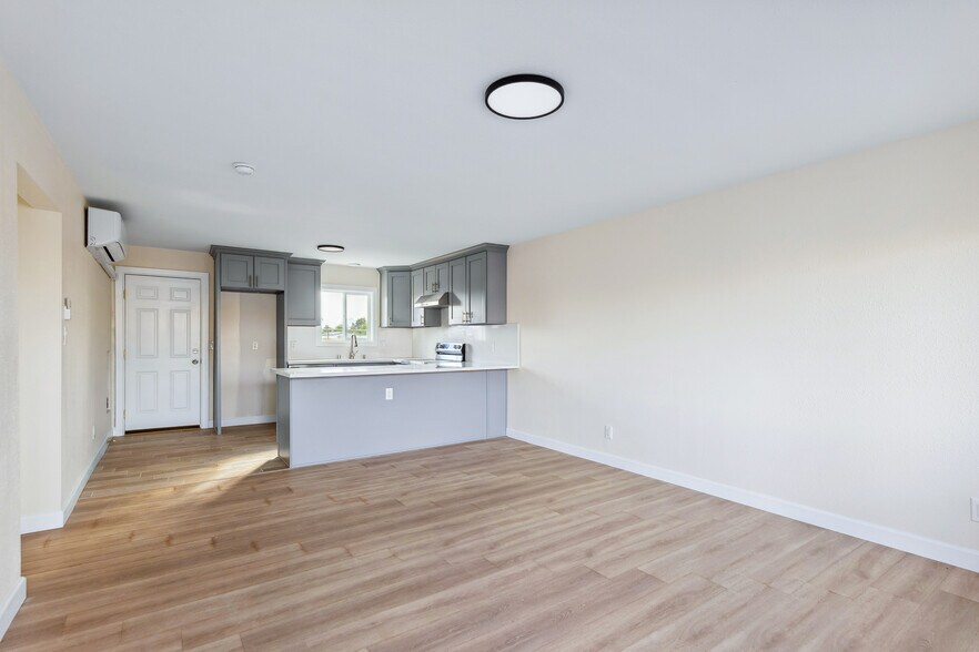 More Photos Of 1772 Rio Grande Rd, Bullhead City Multifamily For Sale