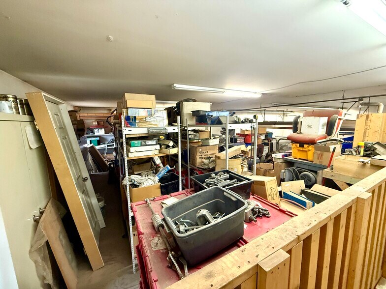 More Photos Of 4608 62 St, Red Deer Warehouse For Sale