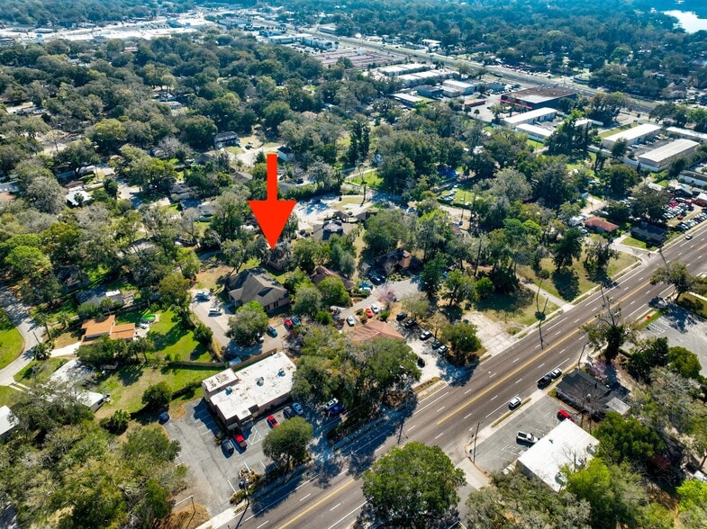 More Photos Of 943 Cesery Blvd, Jacksonville Medical For Sale